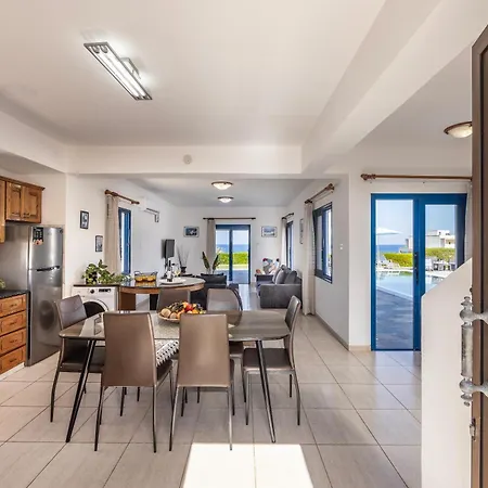 Villa Diana Seaside Pomos