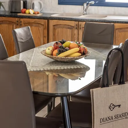 Diana Seaside Помос