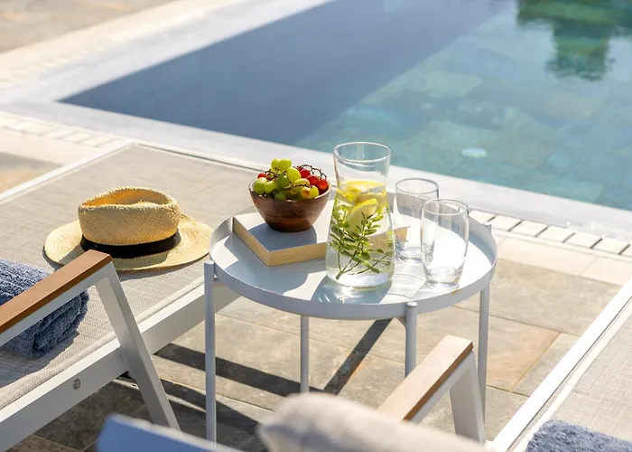 Diana Seaside Vila Pomos