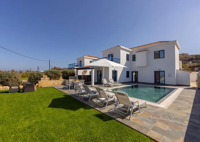 Diana Seaside Vila Pomos